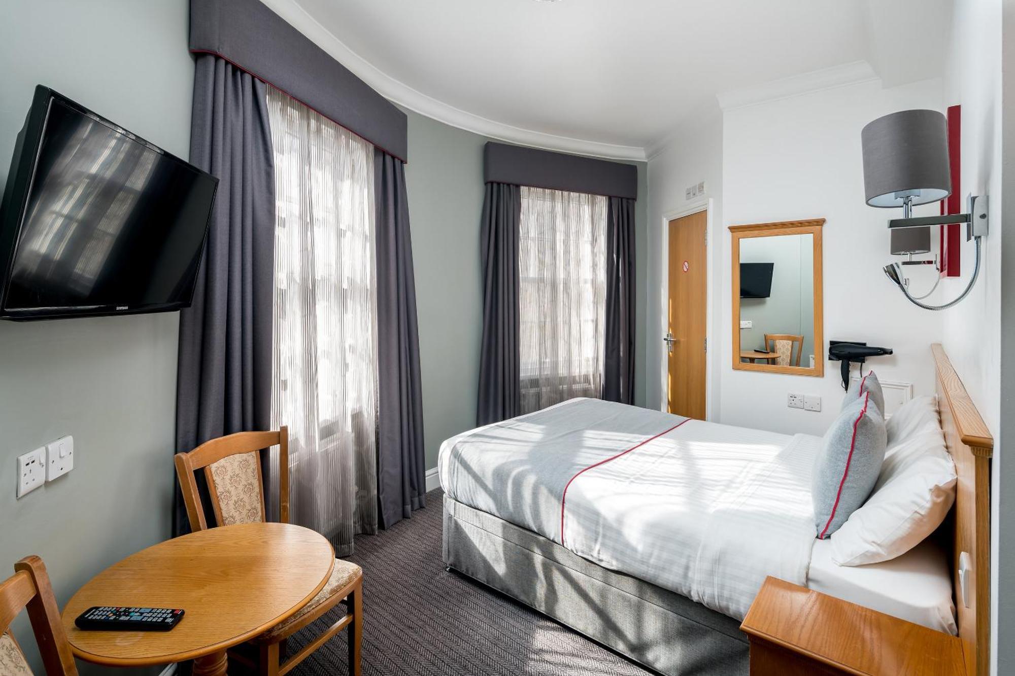 Oyo Townhouse New England, London Victoria Hotell Eksteriør bilde