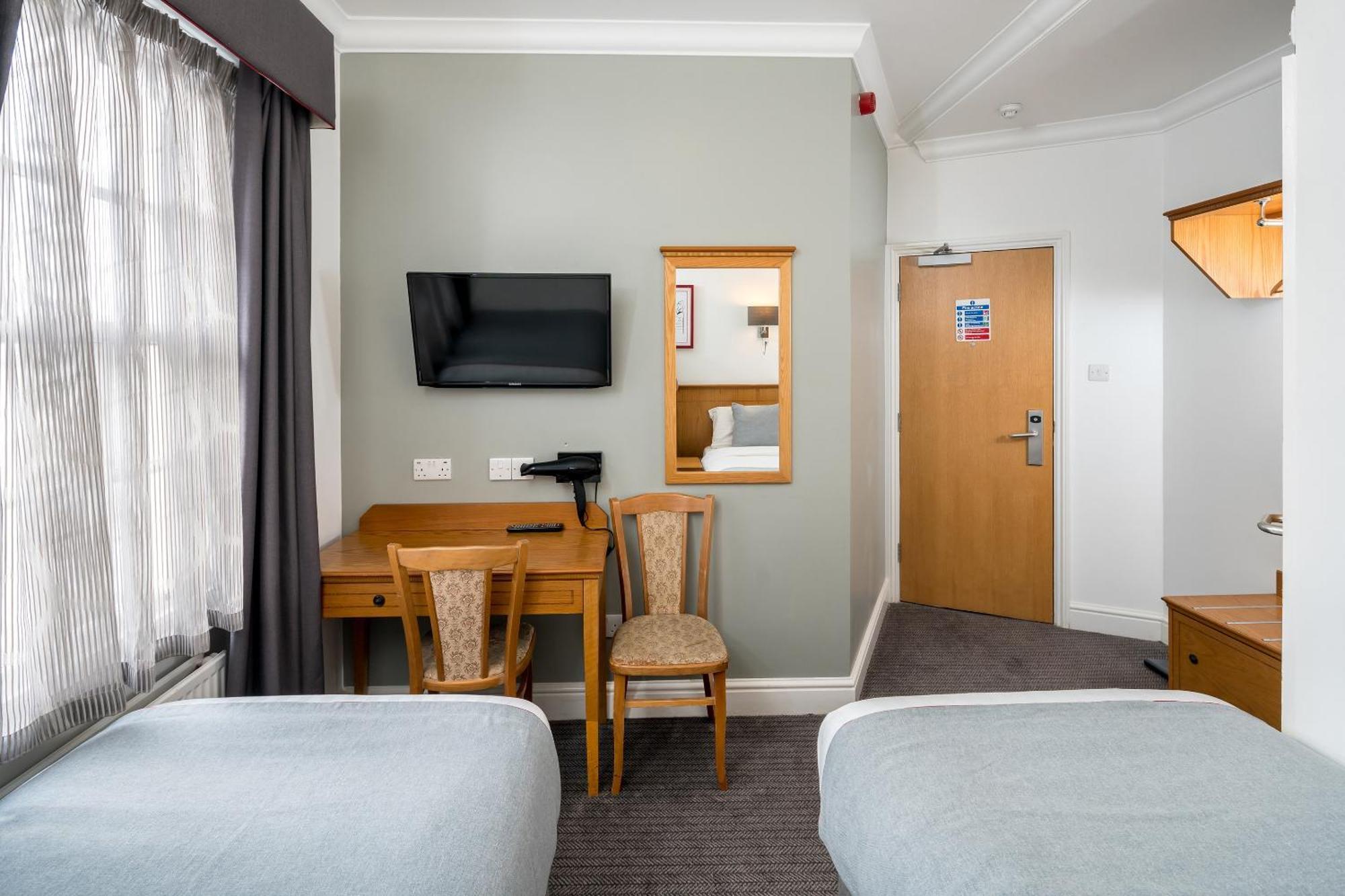 Oyo Townhouse New England, London Victoria Hotell Eksteriør bilde