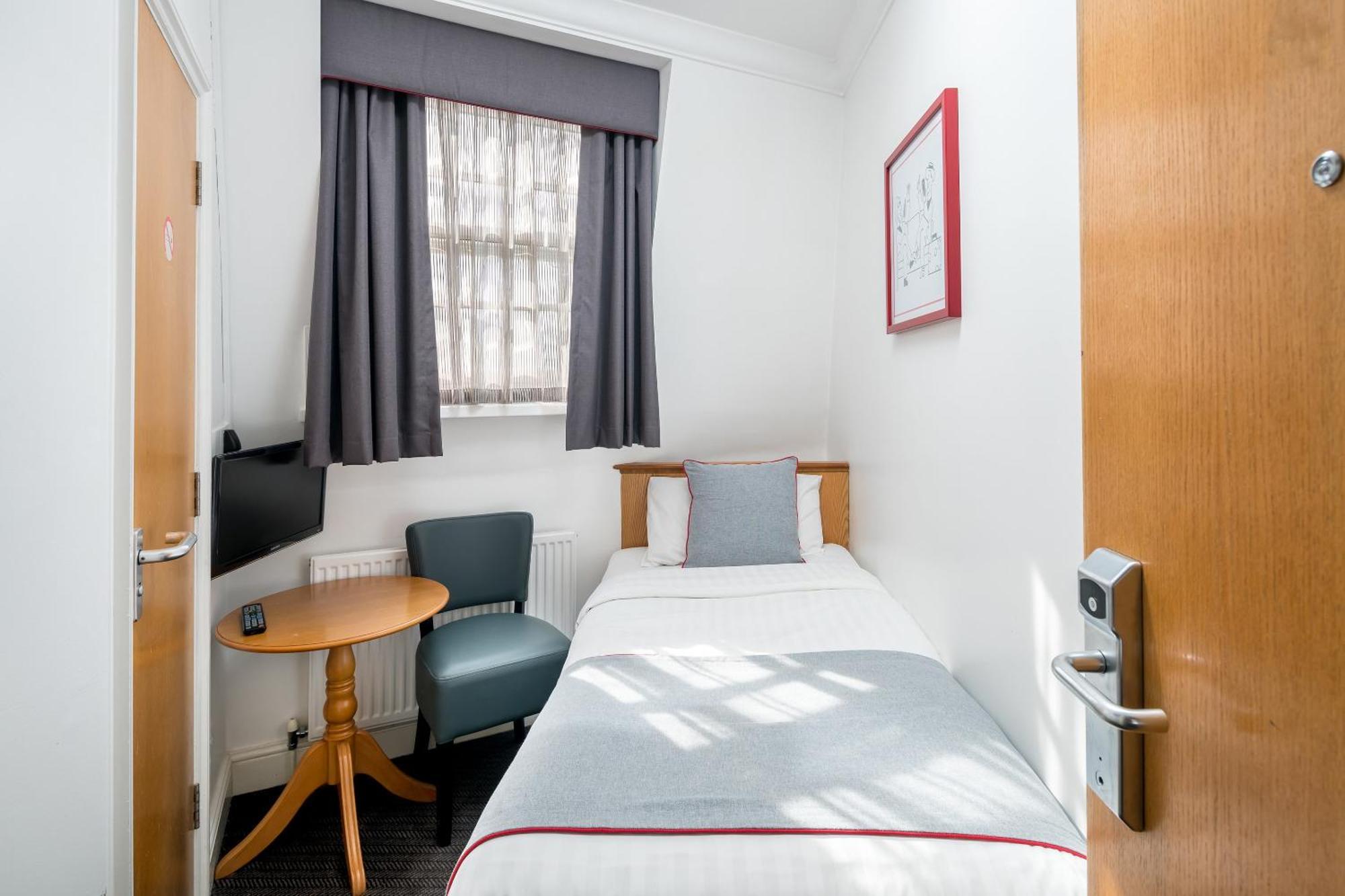 Oyo Townhouse New England, London Victoria Hotell Eksteriør bilde
